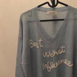 Baby blue V-neck sweater / Size M